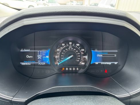 Used 2024 Ford Edge SEL AWD/4WD image 11