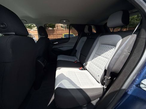Used 2022 Chevrolet Equinox LS w/ LS Convenience Package FWD image 14