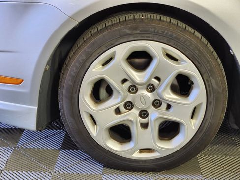 Used 2010 Ford Fusion SE FWD image 10