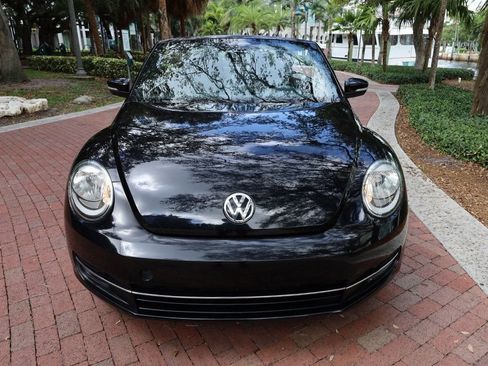 Used 2013 Volkswagen Beetle 2.0T image 20