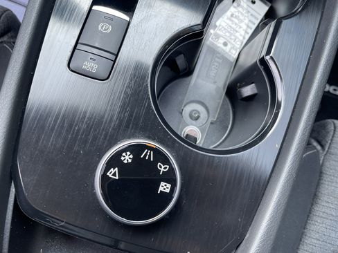 Used 2021 Nissan Rogue SV image 30