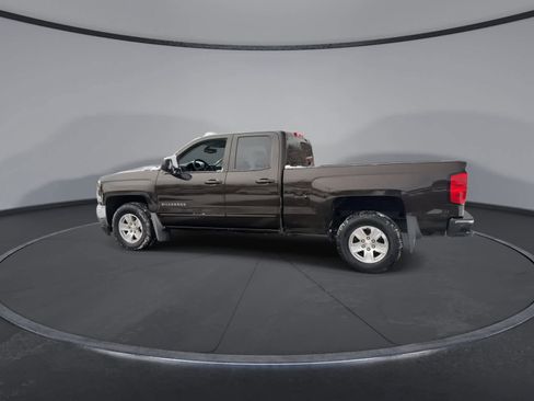 Used 2018 Chevrolet Silverado 1500 LT w/ All Star Edition image 5