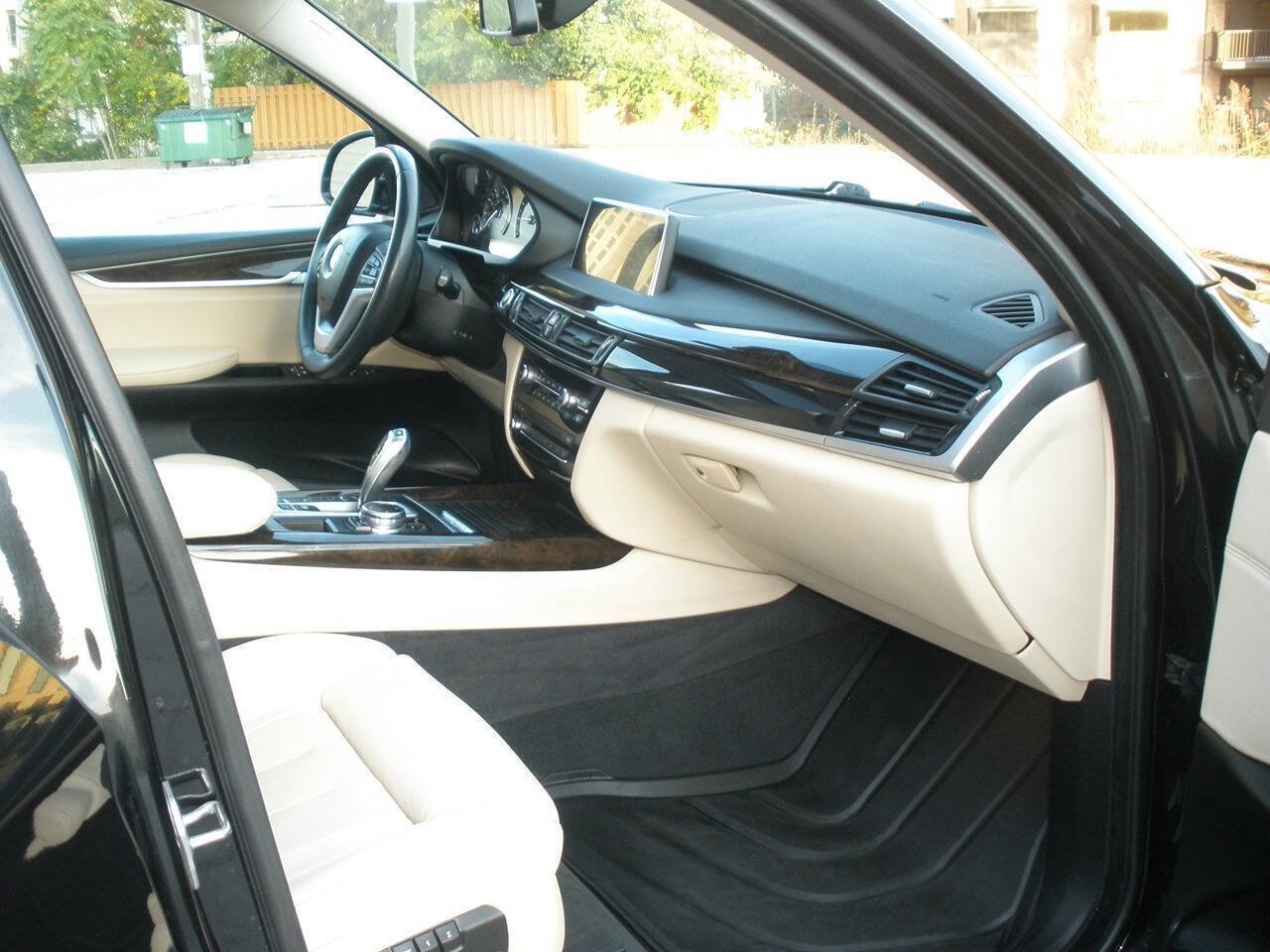 Used 2016 BMW X5 xDrive40e AWD/4WD image 28