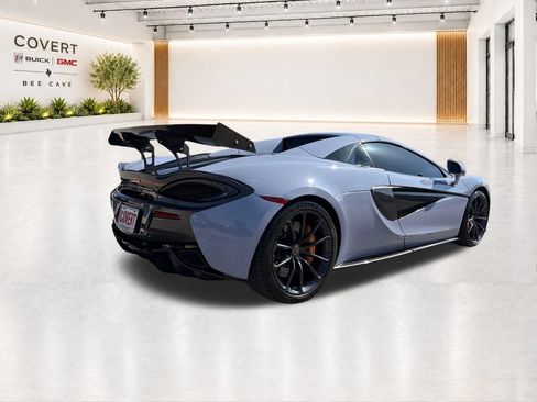 Used 2018 McLaren 570S Spider RWD image 10