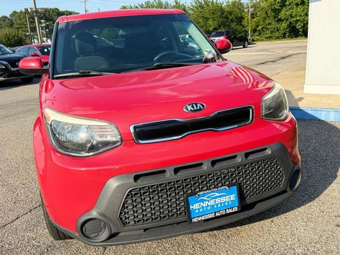Used 2015 Kia Soul + FWD image 9