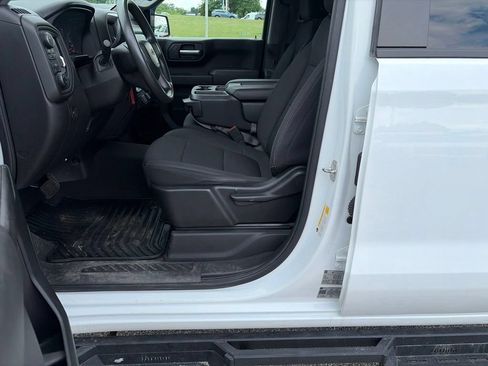 Used 2021 Chevrolet Silverado 1500 Custom Trail Boss AWD/4WD image 9