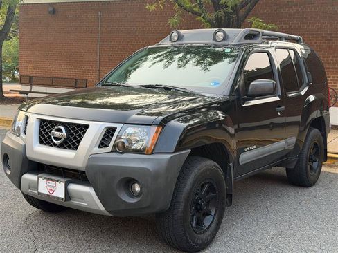 Used 2010 Nissan Xterra Off-Road AWD/4WD image 3