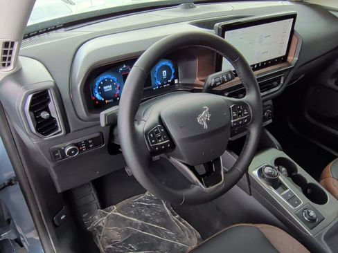New 2025 Ford Bronco Sport Outer Banks w/ Outer Banks Tech Package+ AWD/4WD image 14