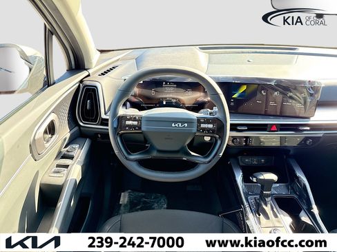 New 2026 Kia Sorento LX image 17