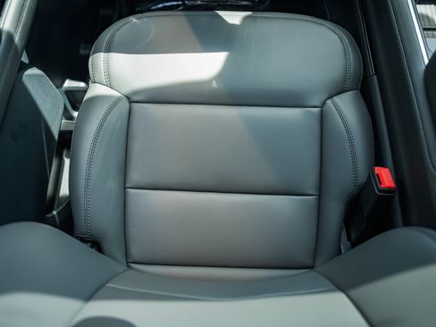 New 2026 Ford Expedition Active image 41