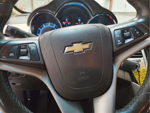 Used 2011 Chevrolet Cruze LTZ FWD image 22