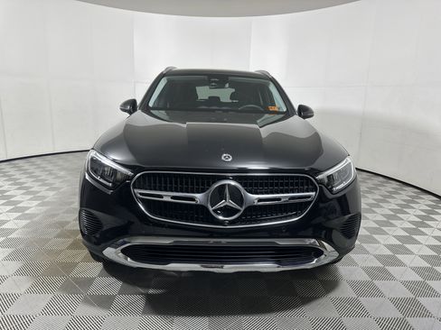 Used 2023 Mercedes-Benz GLC 300 4MATIC image 2
