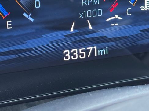 Used 2025 Chevrolet Equinox LT image 40