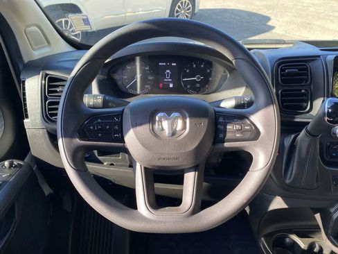 Used 2026 RAM ProMaster 2500 w/ Convenience Group FWD image 19