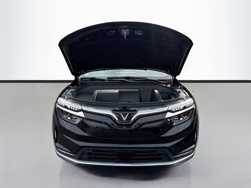 New 2025 VinFast VF 8 Plus image 32