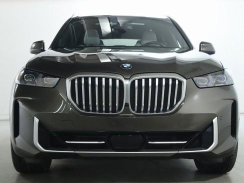 Certified 2024 BMW X5 xDrive40i w/ Premium Package image 5