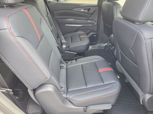 New 2026 Chevrolet Traverse RS FWD image 11