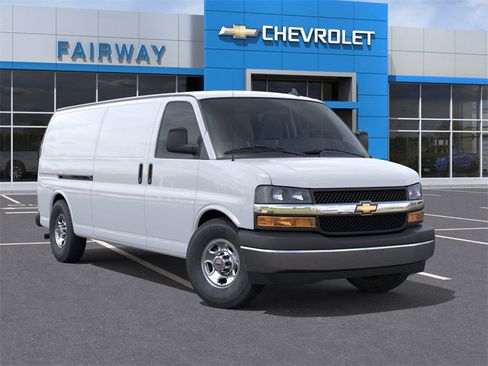 New 2025 Chevrolet Express 3500 Work Van w/ Driver Convenience Package image 7