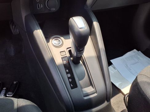 New 2025 Nissan Kicks Play S image 10