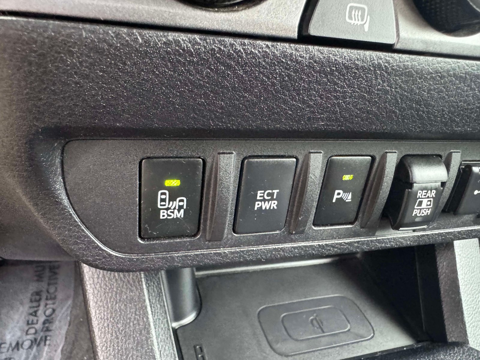 Certified 2020 Toyota Tacoma TRD Off-Road w/ Technology Package AWD/4WD image 38