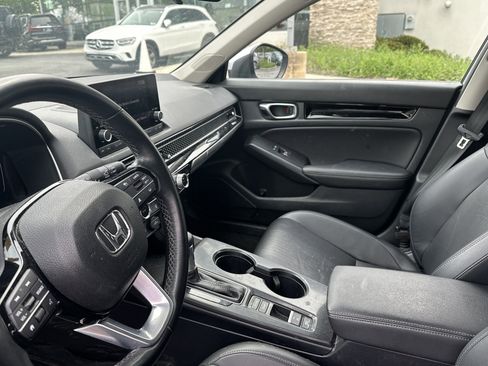 Used 2024 Honda Civic EX-L image 8