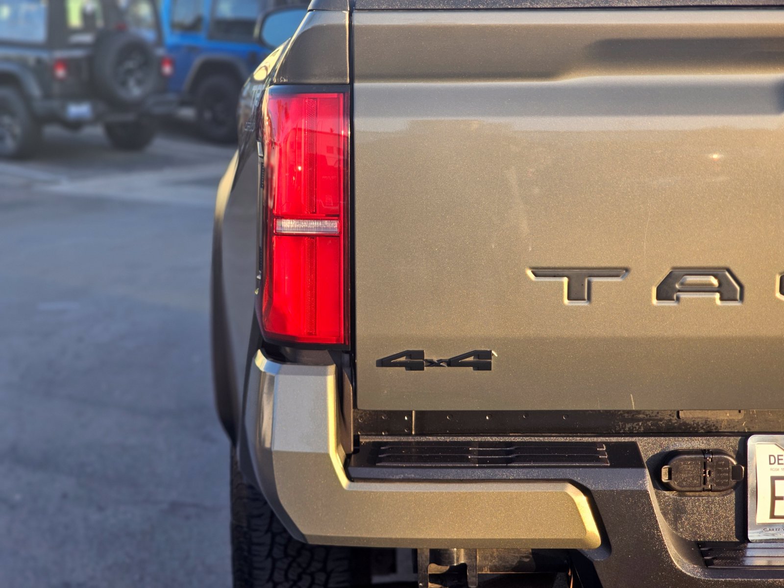 Used 2025 Toyota Tacoma TRD Off-Road AWD/4WD image 11