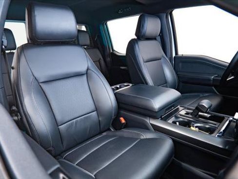 Used 2025 Ford F150 Lariat AWD/4WD image 33