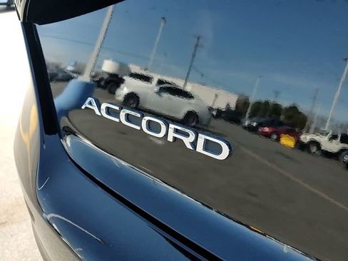 Used 2023 Honda Accord Sport image 7