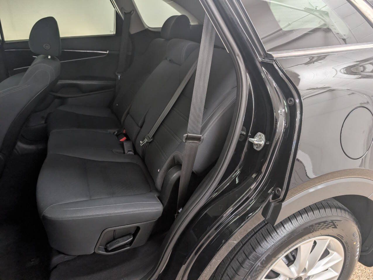 Used 2019 Kia Sorento AWD image 14
