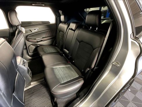 Used 2021 Ford Edge ST-Line image 34