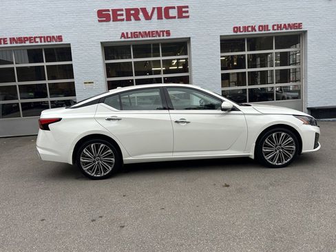 Used 2023 Nissan Altima 2.5 SL image 8