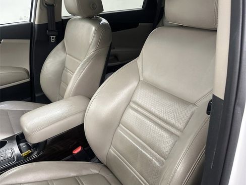 Used 2020 Kia Sorento EX image 13