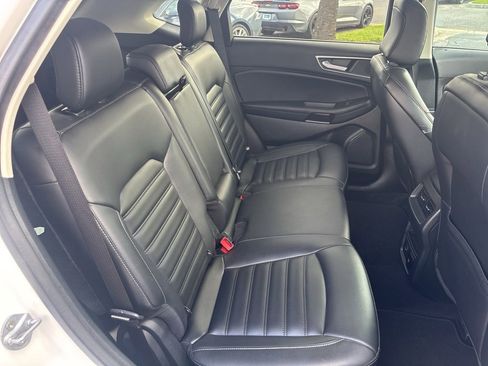 Used 2022 Ford Edge SEL w/ Convenience Package image 19