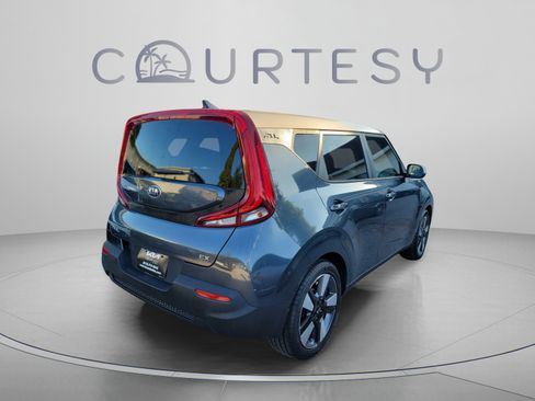 Used 2020 Kia Soul EX w/ Option Group 015 FWD image 3