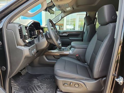 New 2026 Chevrolet Silverado 1500 LT Trail Boss w/ LPO, Dark Essentials Package AWD/4WD image 11