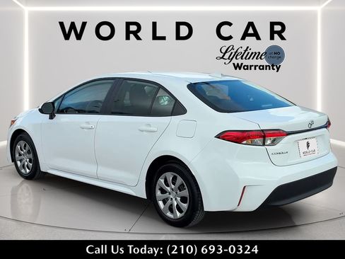 Used 2026 Toyota Corolla LE FWD image 5