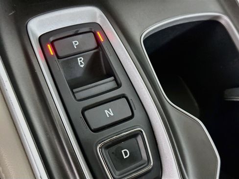 Used 2019 Honda Accord Touring image 25