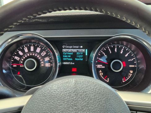 Used 2014 Ford Mustang Premium RWD image 21