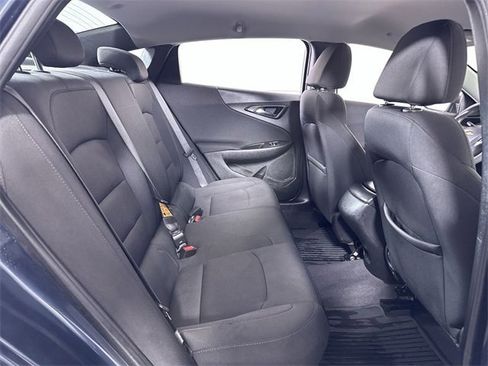 Used 2020 Chevrolet Malibu LS image 28