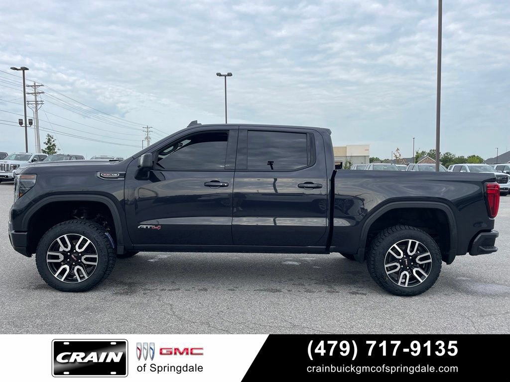 Used 2025 GMC Sierra 1500 AT4 w/ AT4 Premium Package AWD/4WD image 4