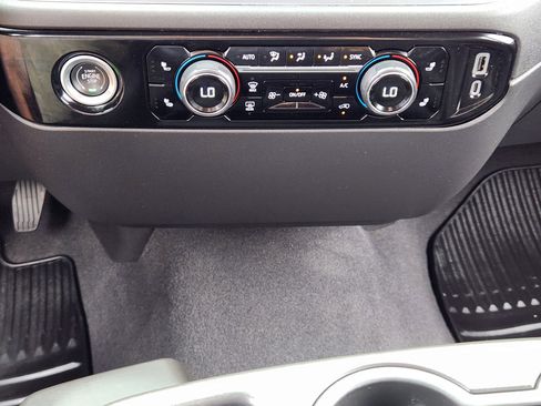 Used 2023 Chevrolet Silverado 1500 LT image 19