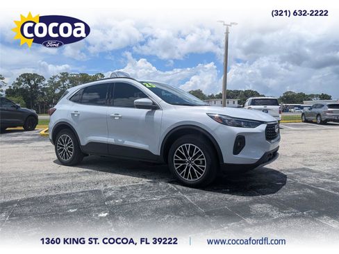Certified 2025 Ford Escape SE w/ PHEV Premium Package FWD image 1