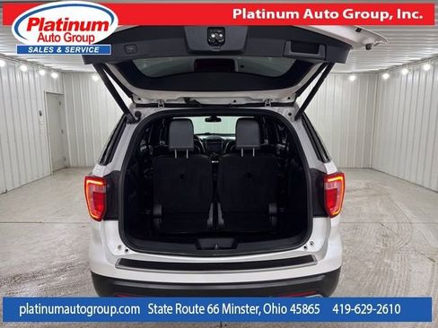Used 2019 Ford Explorer Platinum image 32