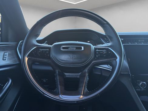 Used 2022 Jeep Grand Cherokee L Overland image 10