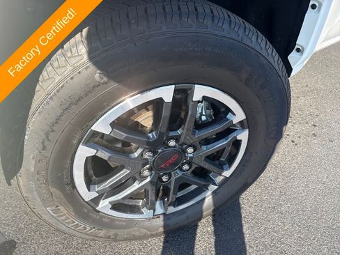 Used 2025 Toyota Tacoma TRD Sport image 23