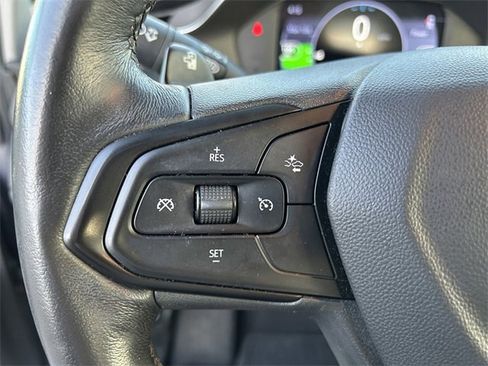 Used 2023 Chevrolet Bolt LT w/ Infotainment Package image 23