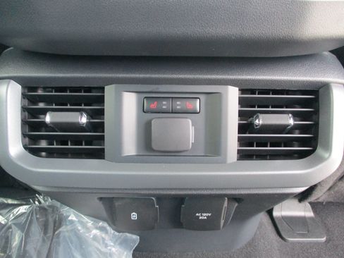 Used 2025 Ford F150 Lariat w/ Equipment Group 502A High AWD/4WD image 24