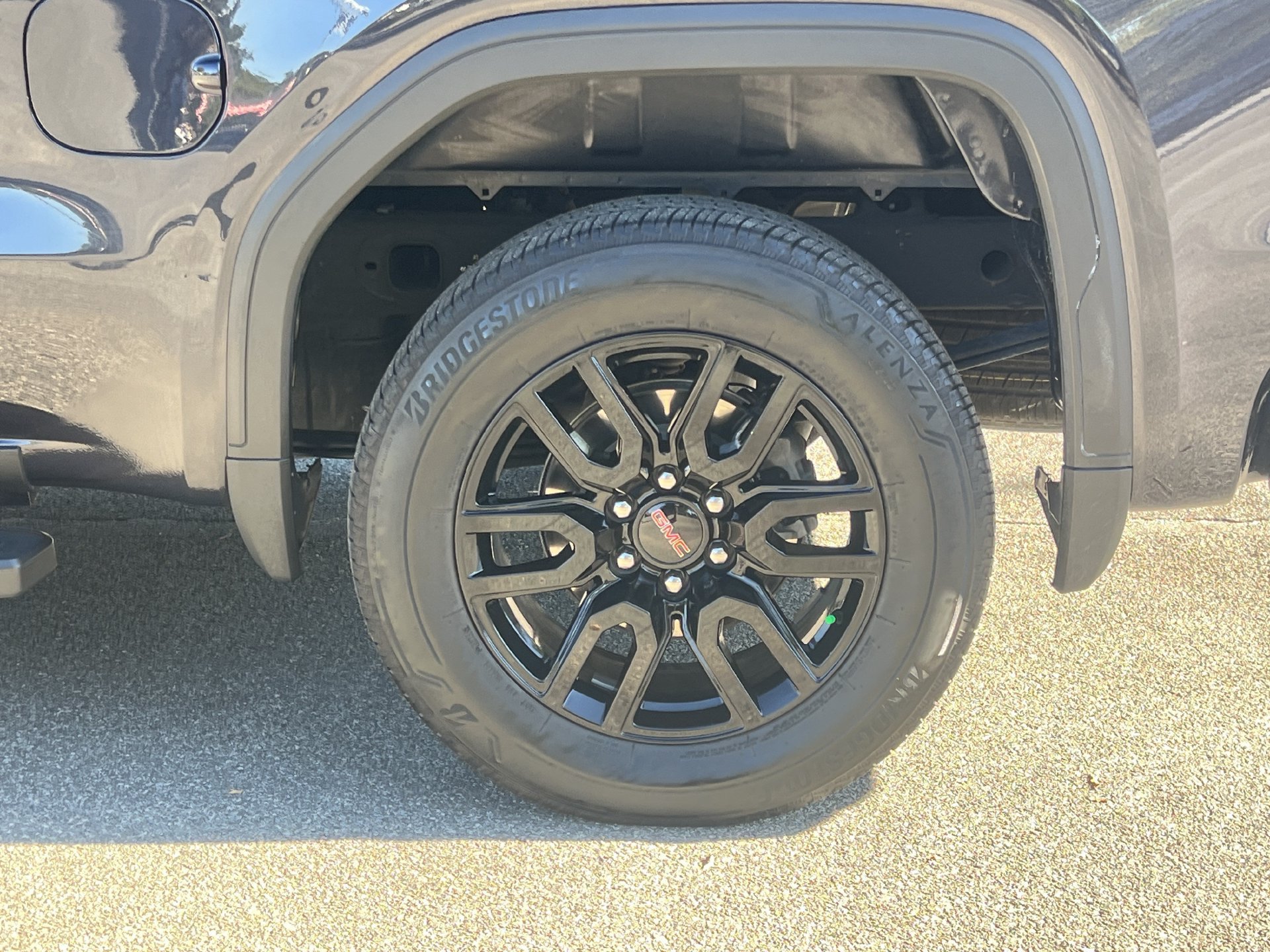 Used 2025 GMC Sierra 1500 Elevation RWD image 29