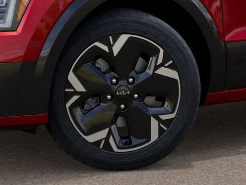 Certified 2025 Kia Niro Wave w/ Wave Preserve Package FWD image 9