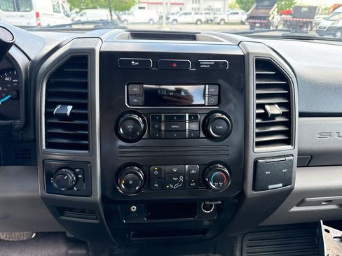 Used 2018 Ford F250 XL w/ Power Equipment Group RWD image 14